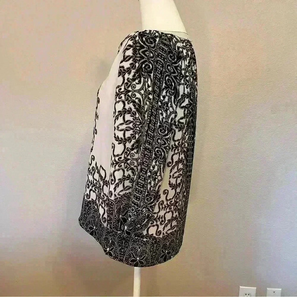 New Directions black and white dressy loose fit blouse in size PS (Petite Small) - Picture 10 of 11